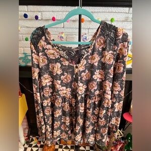 Torrid Size 2 Lace Top